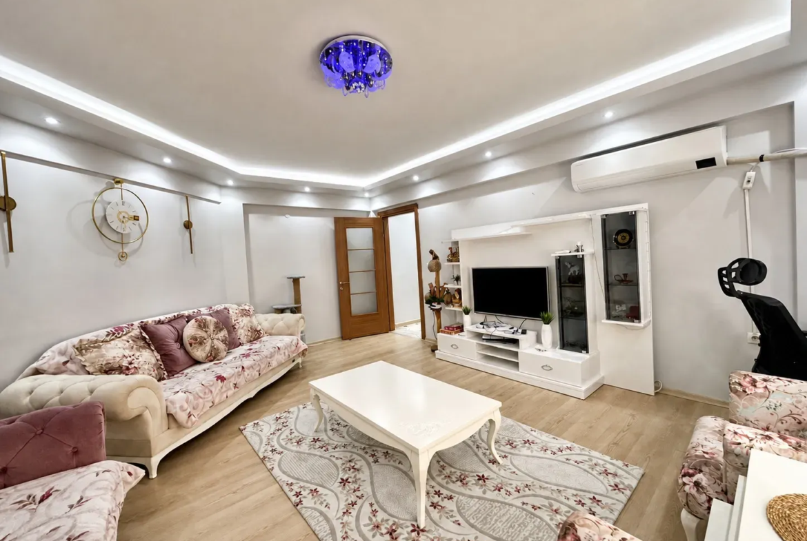 Soma Turgutalp Mahallesi Teraslı Asansörlü 3+1 Satılık Daire