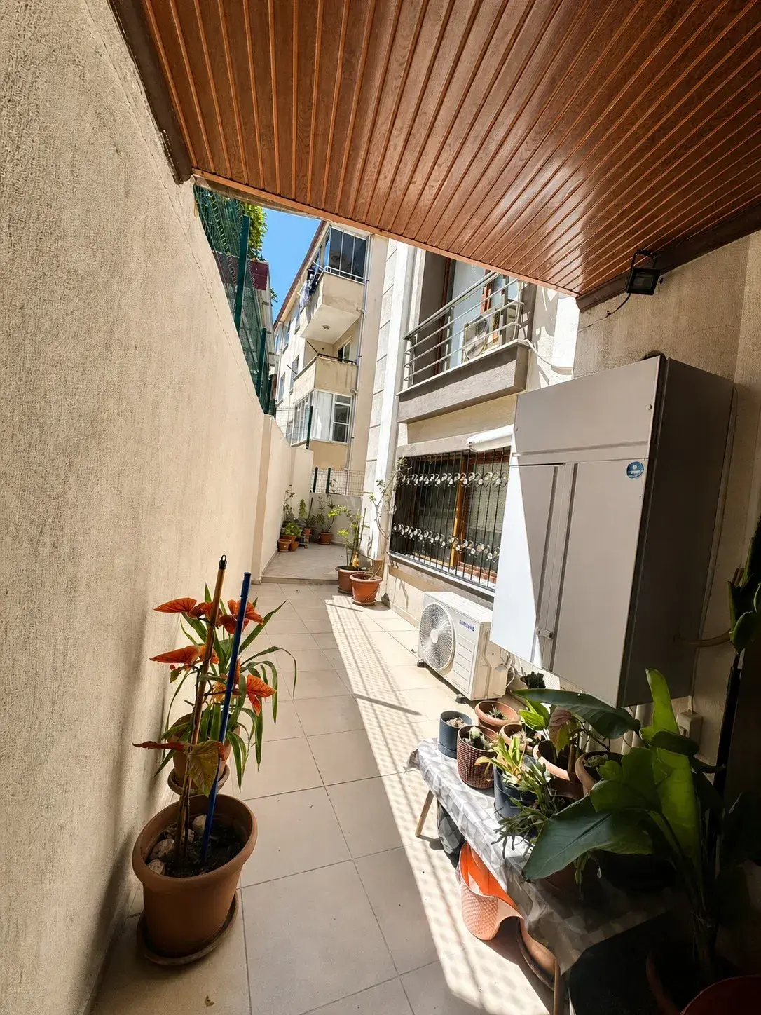 59c17b83-bde0-4d91-9e05-9c41f0ce92f8-4 Soma Turgutalp Mahallesi Teraslı Asansörlü 3+1 Satılık Daire