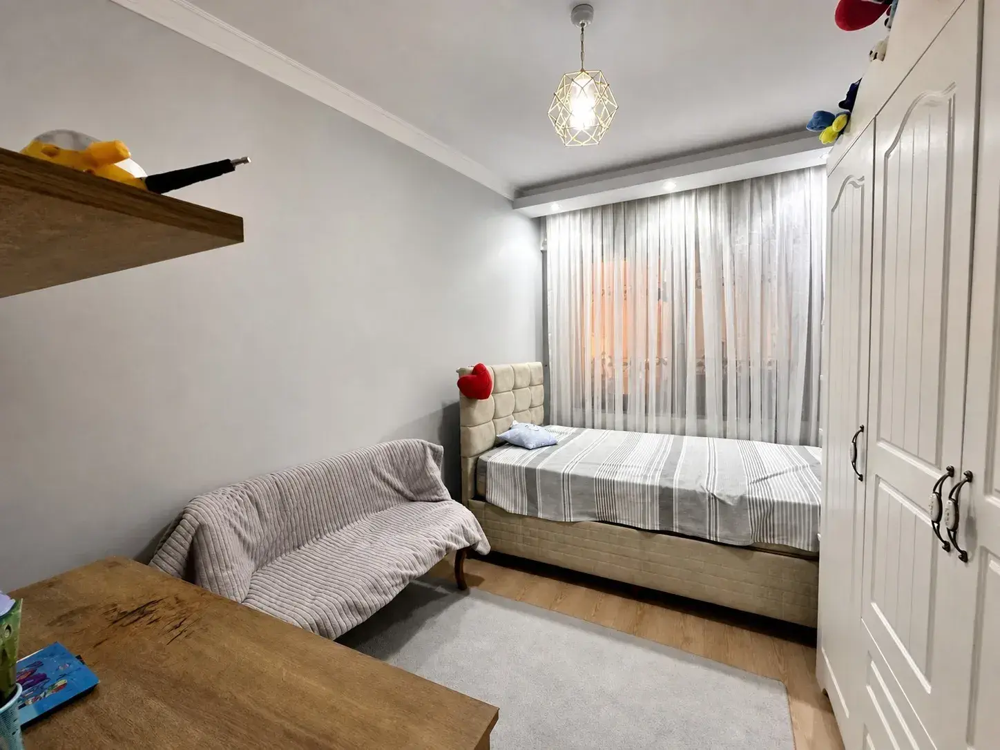 5bd70b0d-91ba-4f65-87b8-a1f9932d5271-9 Soma Turgutalp Mahallesi Teraslı Asansörlü 3+1 Satılık Daire