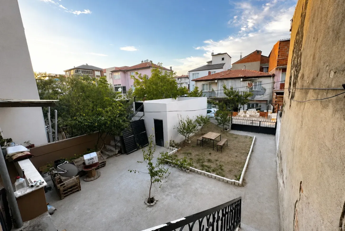 13 EYLÜL MAHALLESİNDE SATILIK MÜSTAKİL EV
