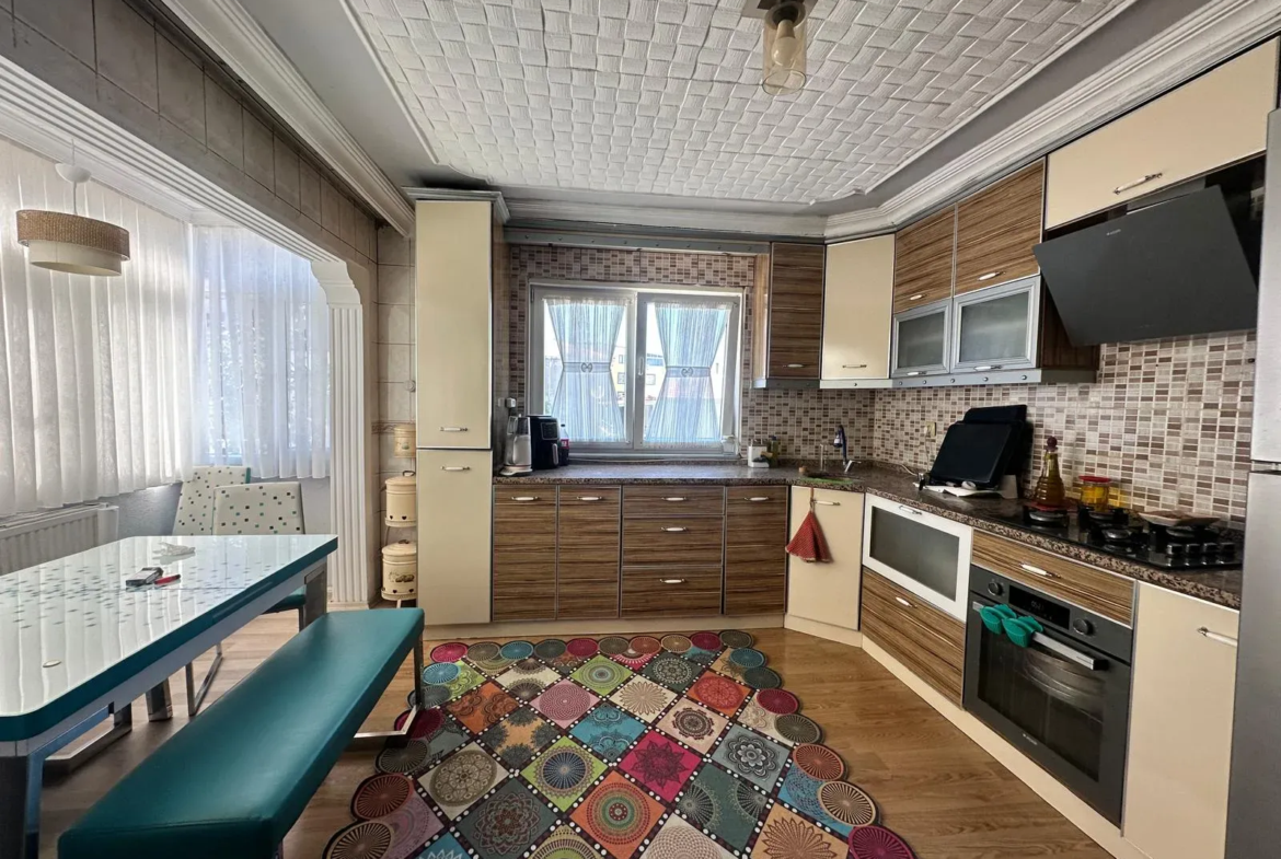 HAMİDİYE MAHALLESİ MEHMET AKİF CADDESİ ÜZERİNDE SATILIK DAİRE
