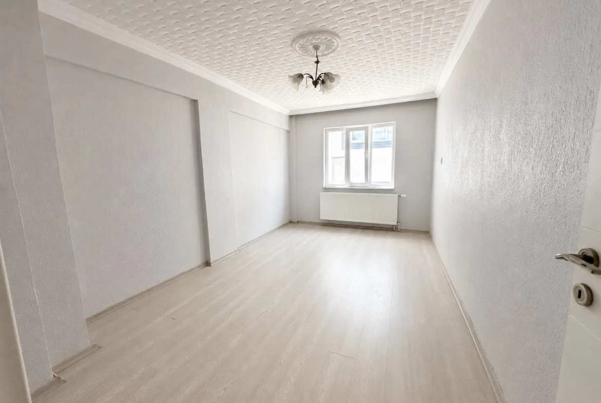 Kurtuluş Mahallesi Gama Lojmanları Civarı 2+1 Satılık Daire