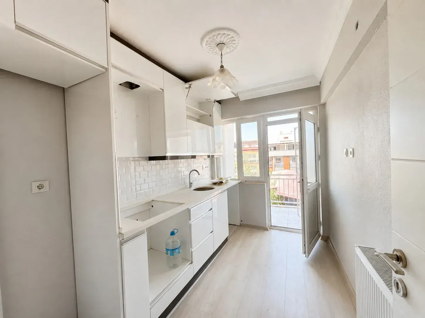 7e755004-a5c7-4eab-a6c1-6df6c3957687 Kurtuluş Mahallesi Gama Lojmanları Civarı 2+1 Satılık Daire
