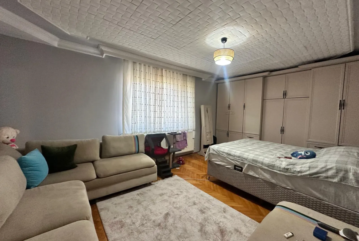 HAMİDİYE MAHALLESİ MEHMET AKİF CADDESİ ÜZERİNDE SATILIK DAİRE