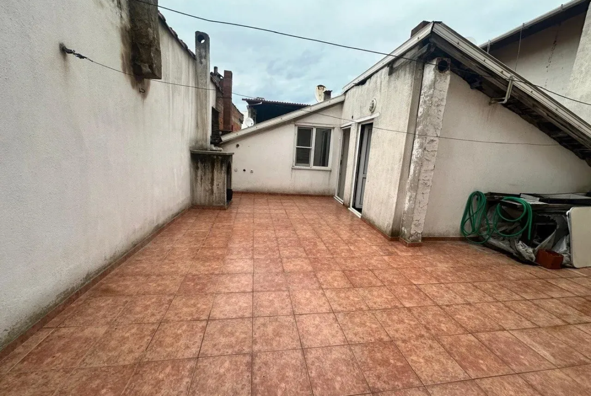 KURTULUŞ MAHALLESİ PAZAR YERİ CİVARINDA 270 m² SATILIK TRİPLEKS