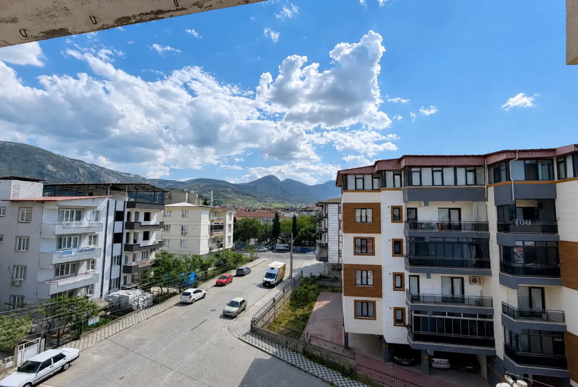 BÜYÜK MİGROS ALTINDA SATILIK DAİRE