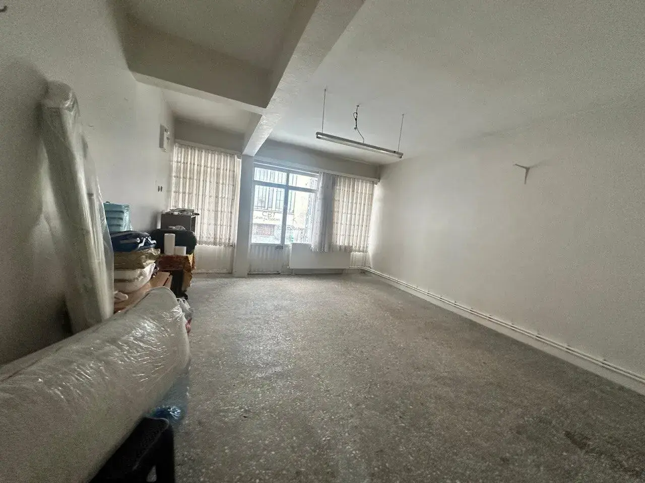 KURTULUŞ MAHALLESİ PAZAR YERİ CİVARINDA 270 m² SATILIK TRİPLEKS