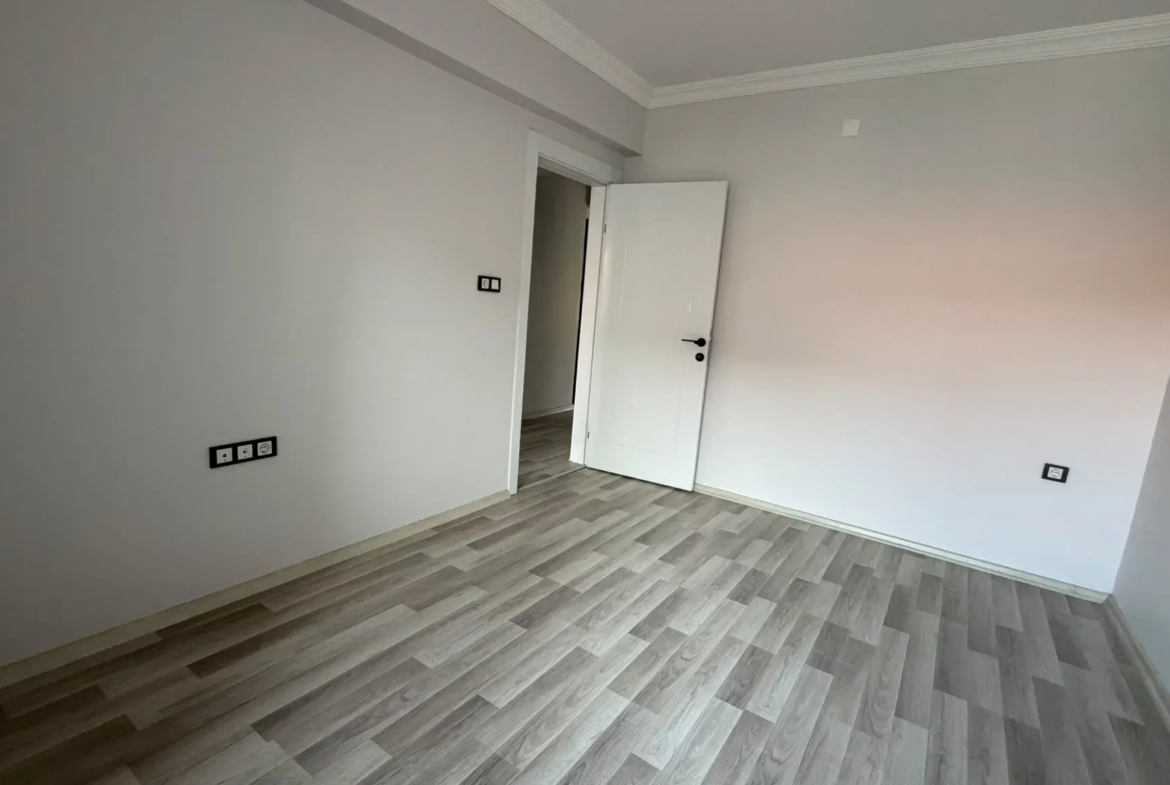 AZOT OLİMPİK HAVUZ CİVARI KİRALIK DAİRE