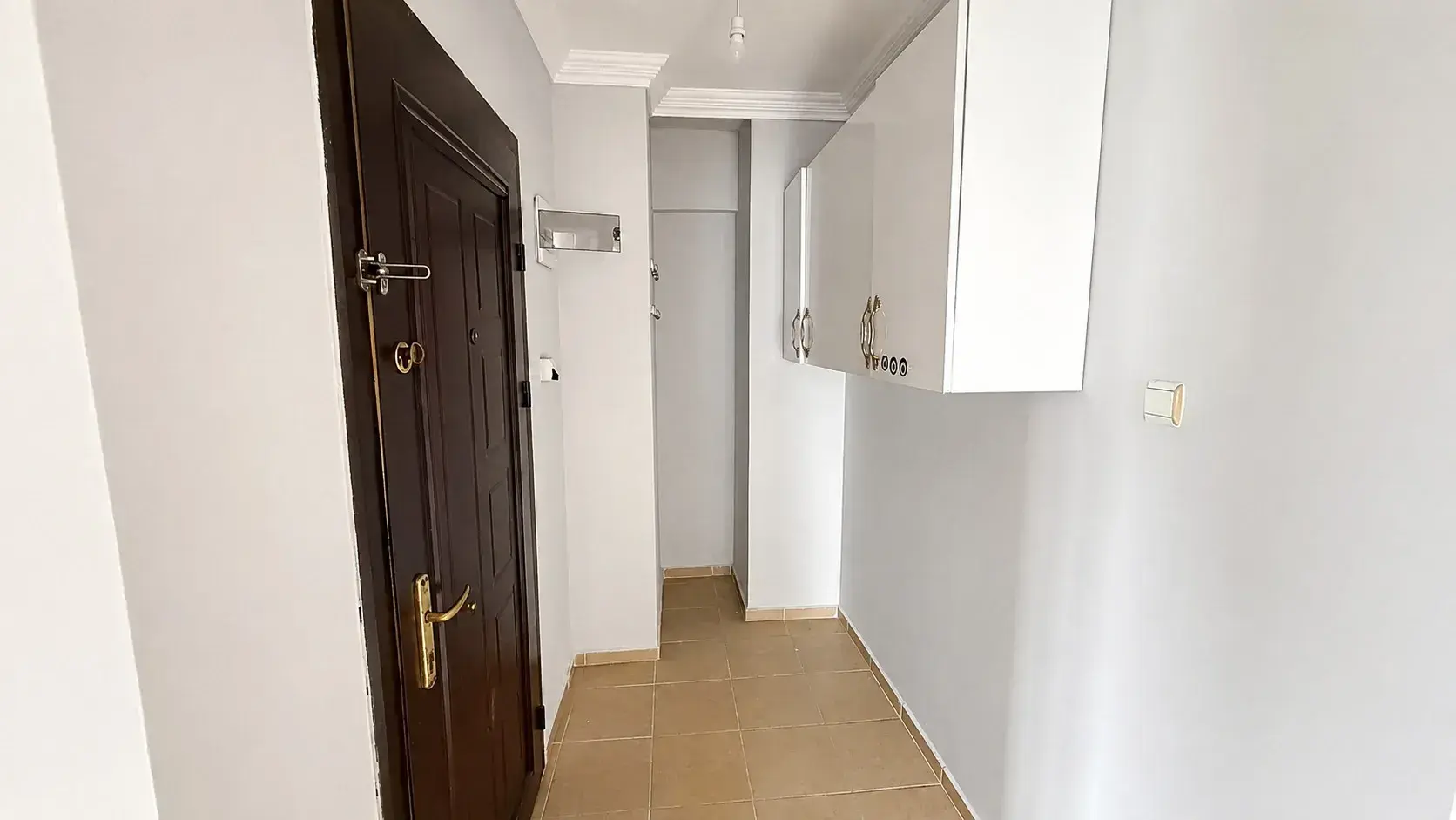 BÜYÜK MİGROS ALTINDA SATILIK DAİRE