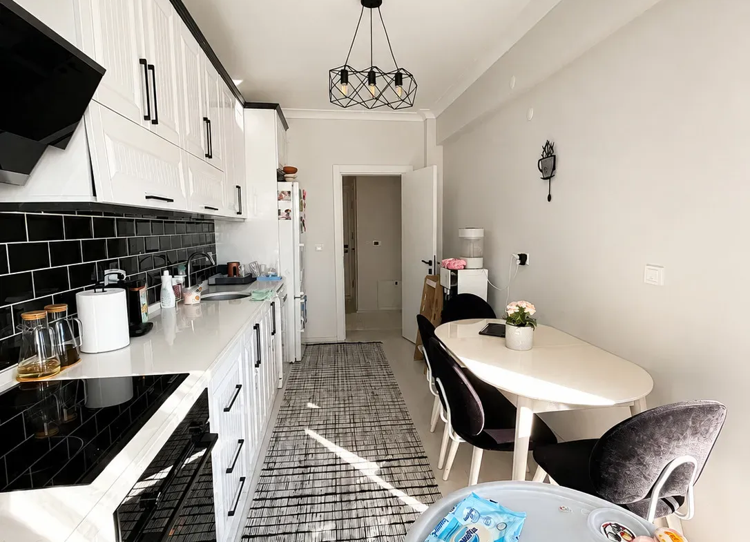 Kurtuluş Mahallesi Diş Hastanesi Altı 3+1 Satılık Daire