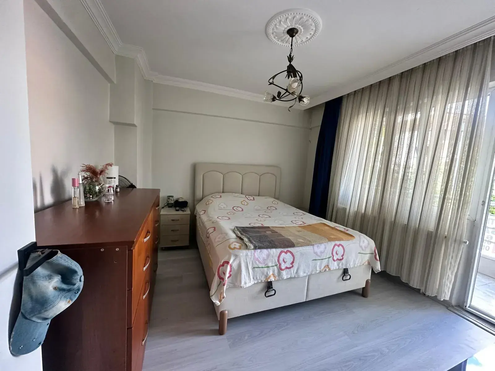 d22fc26e-d3ff-4f21-896f-c2601ea54d63 ESKİ POLİS KARAKOLU ALTINDA SATILIK DAİRE