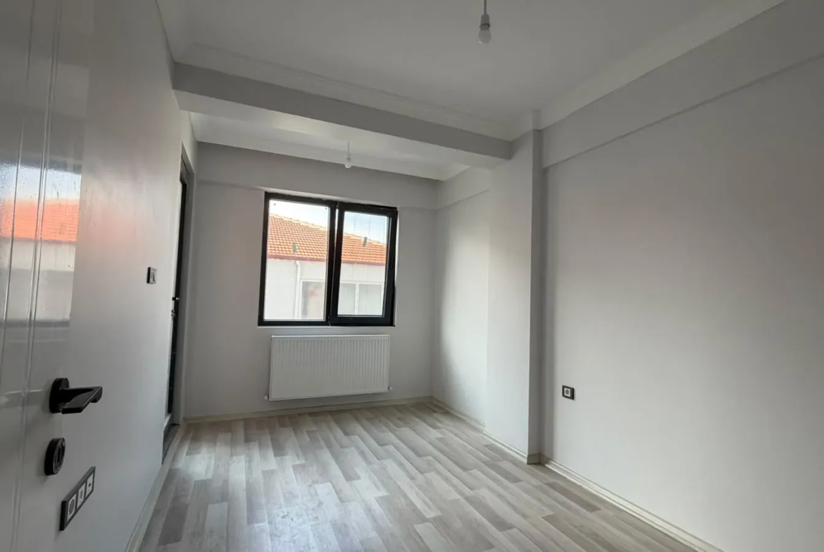 AZOT OLİMPİK HAVUZ CİVARI KİRALIK DAİRE