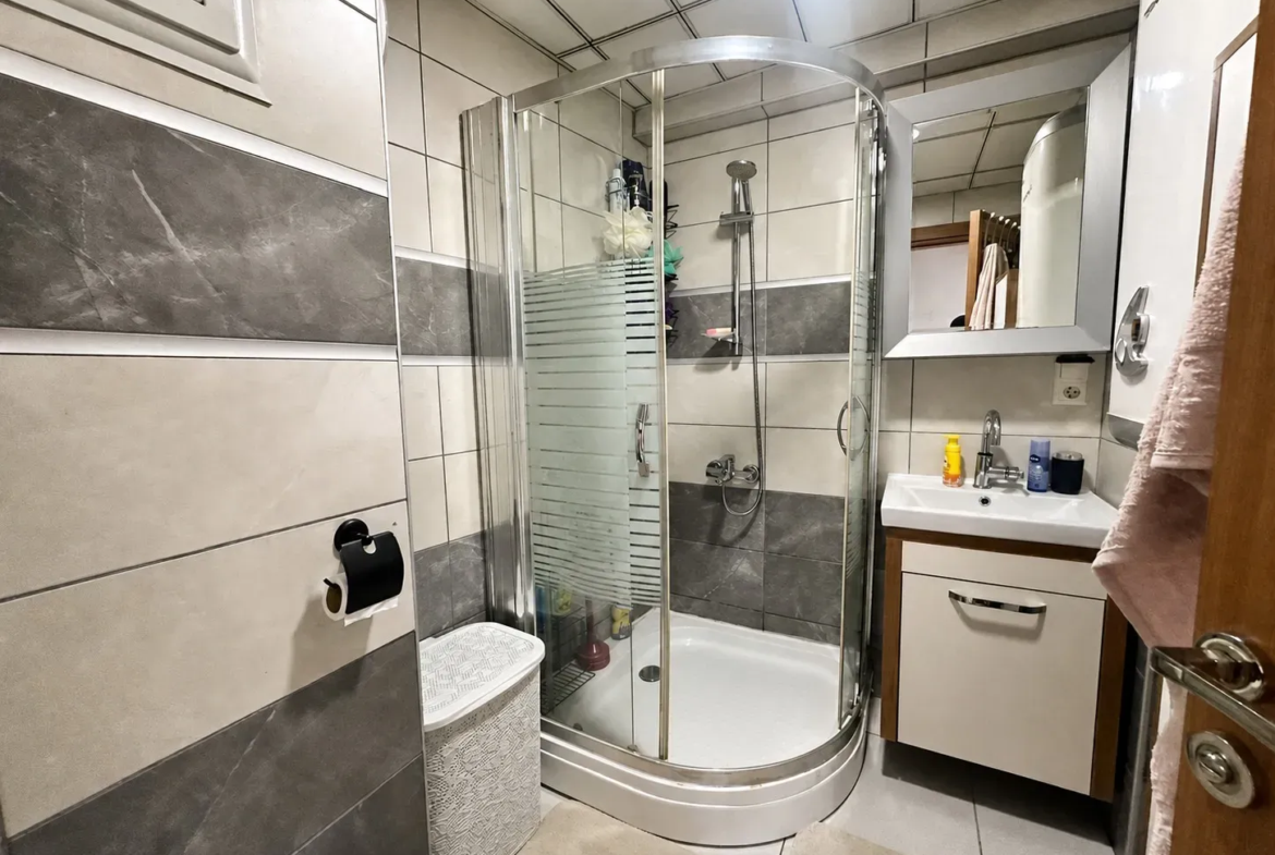 Soma Turgutalp Mahallesi Teraslı Asansörlü 3+1 Satılık Daire