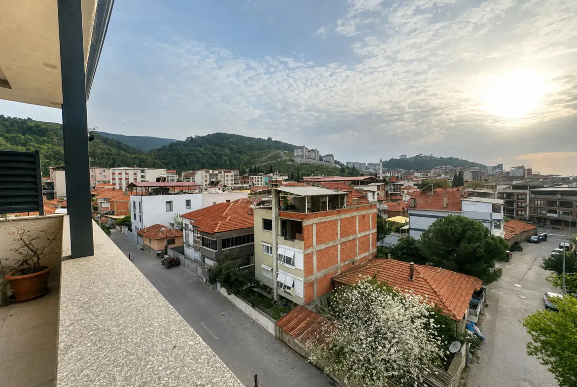TURGUTALP MAHALLESİ RIFAT DAĞDELEN OKULU CİVARI SATILIK DUBLEX