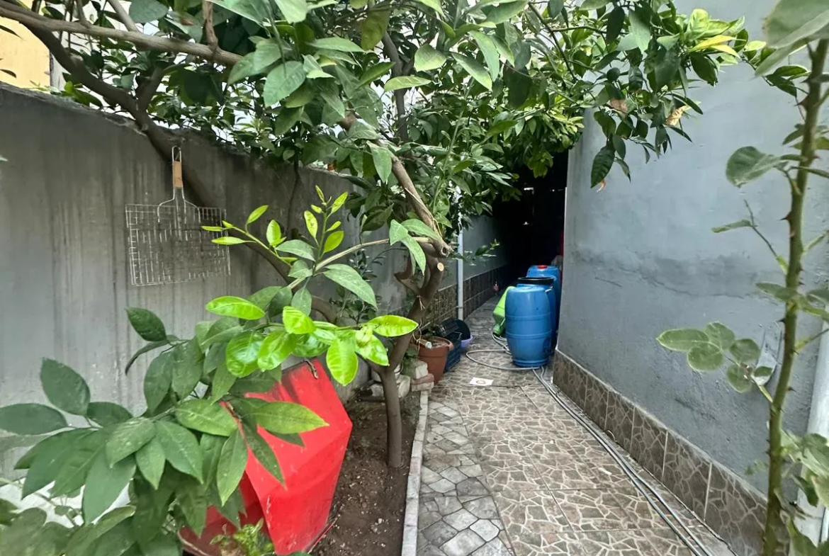 NAKLİYECİLER OKULU CİVARI SATILIK MÜSTAKİL