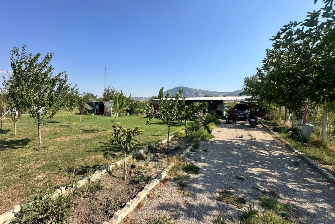 İSTASYON MAHALLESİNE YAN YANA SATILIK 740 M2 ARSA