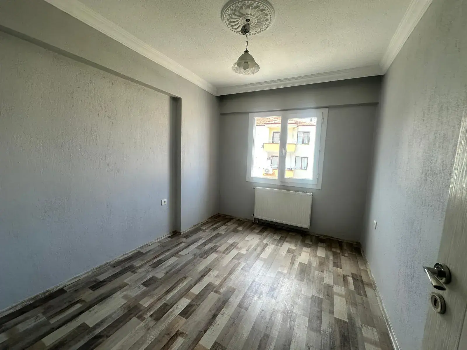 2c060cd5-6c57-48e4-9526-0d9301603431 CUMA MAHALLESİ TAŞ KONAKLAR CİVARI SATILIK DAİRE