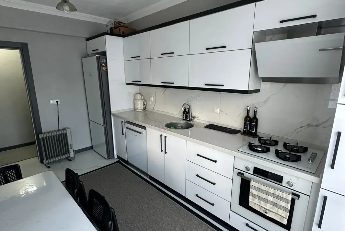 CUMA MAHALLESİ HİSAR CAMİ CİVARI SATILIK DAİRE