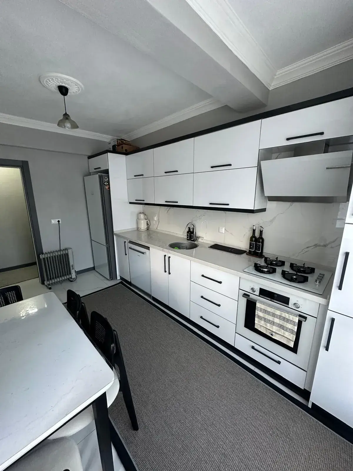 CUMA MAHALLESİ HİSAR CAMİ CİVARI SATILIK DAİRE