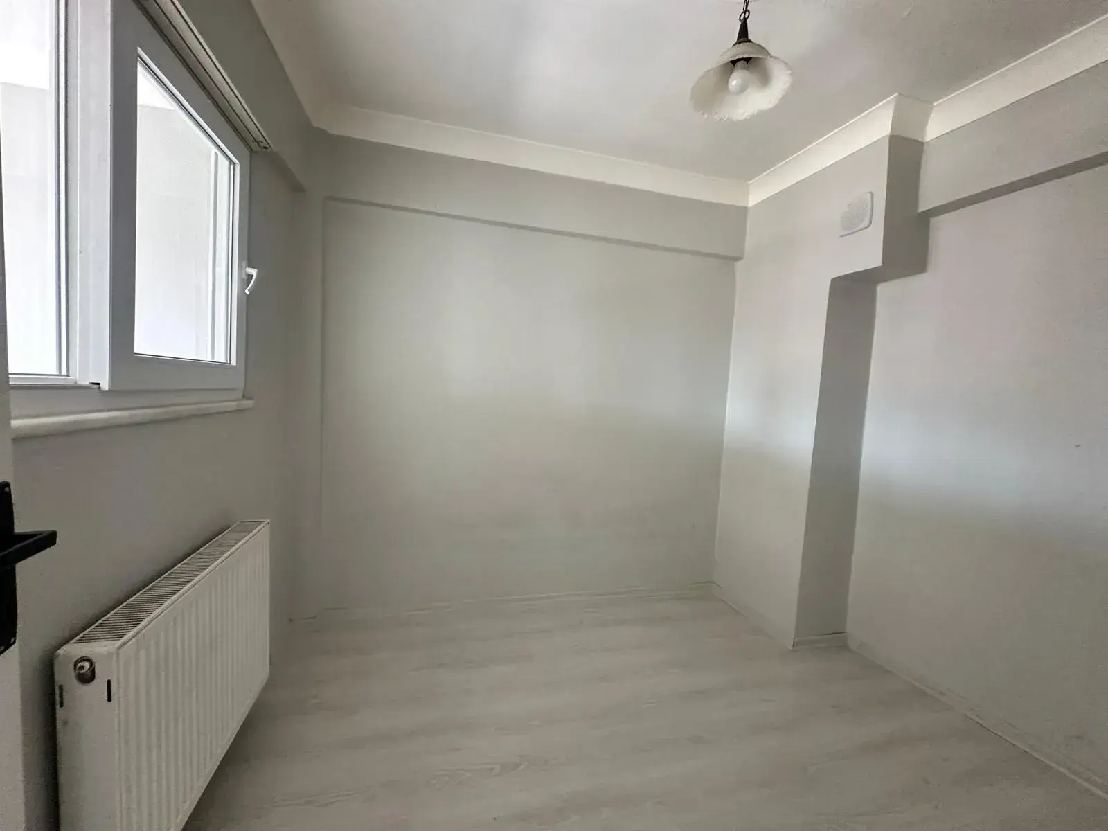 3554f1fc-bc1c-4196-be79-3fa29fb35ed4 ATATÜRK CADDESİNDE SATILIK DAİRE
