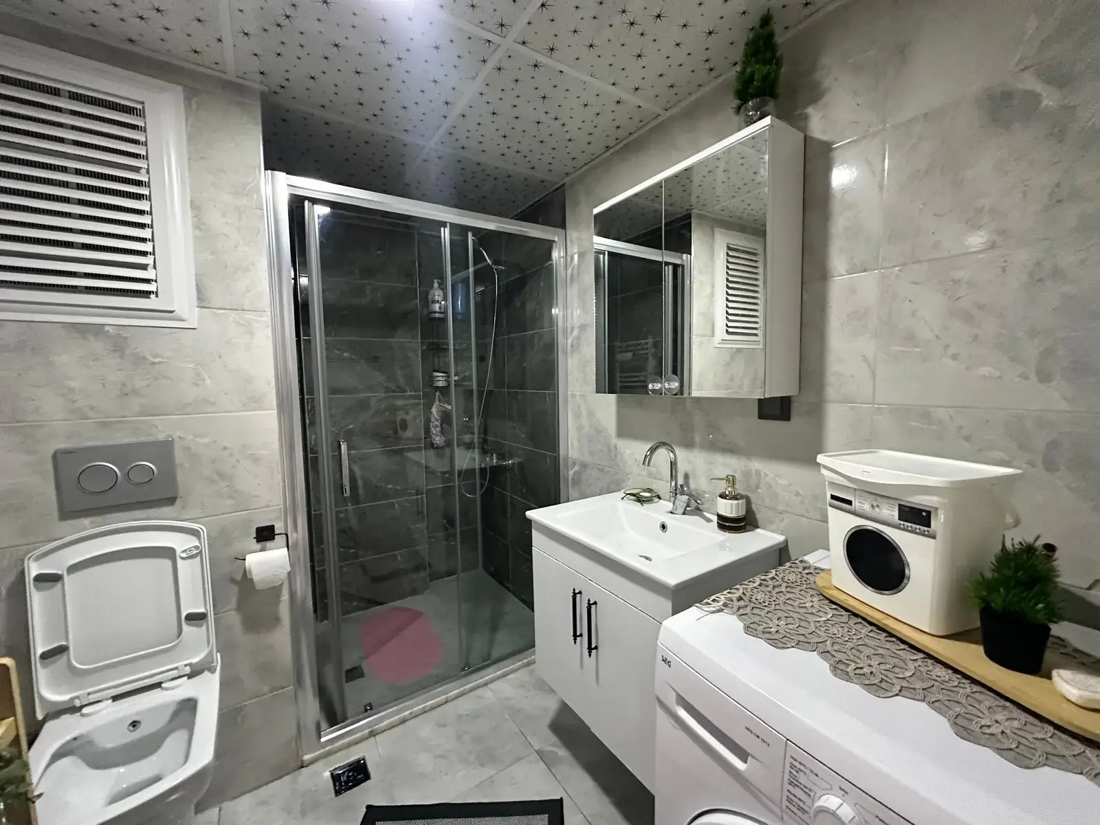 TURGUTALP MAHALLESİ GÖZ FER HASTANESİ CİVARI SATILIK DAİRE