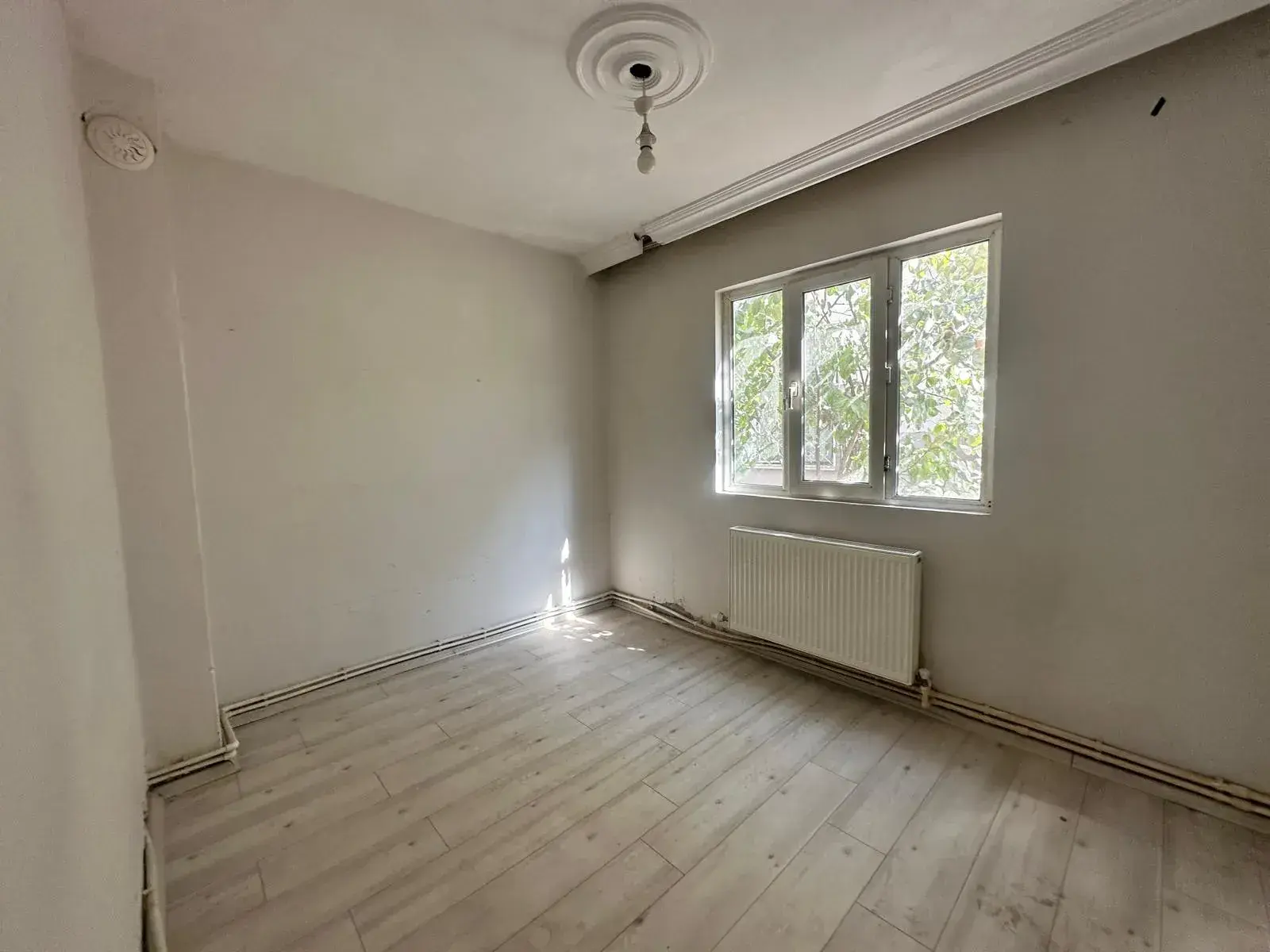 13 EYLÜL MAHALLESİNDE KİRALIK DAİRE