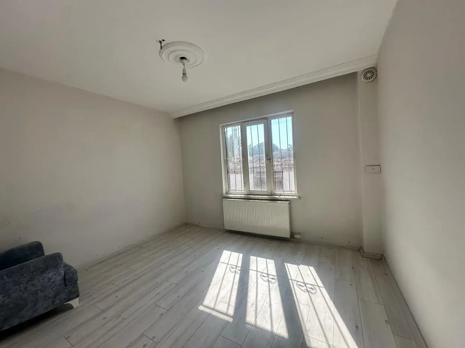 13 EYLÜL MAHALLESİNDE KİRALIK DAİRE
