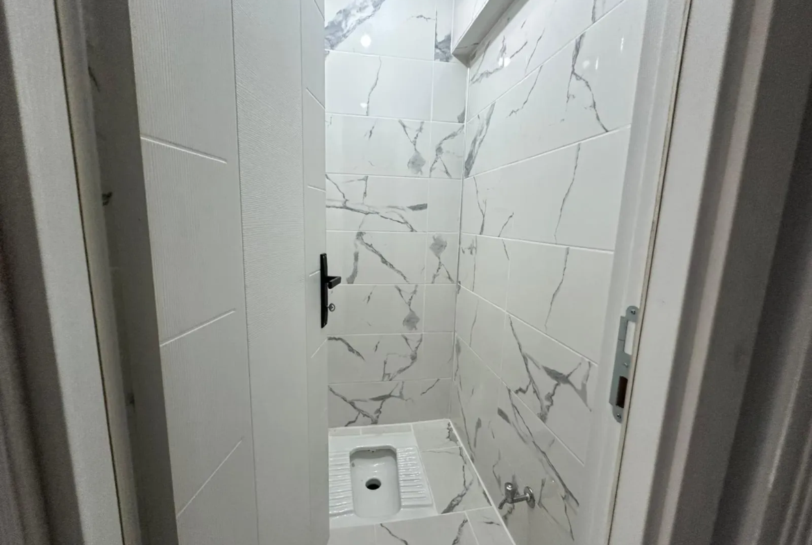 ATATÜRK CADDESİNDE SATILIK DAİRE