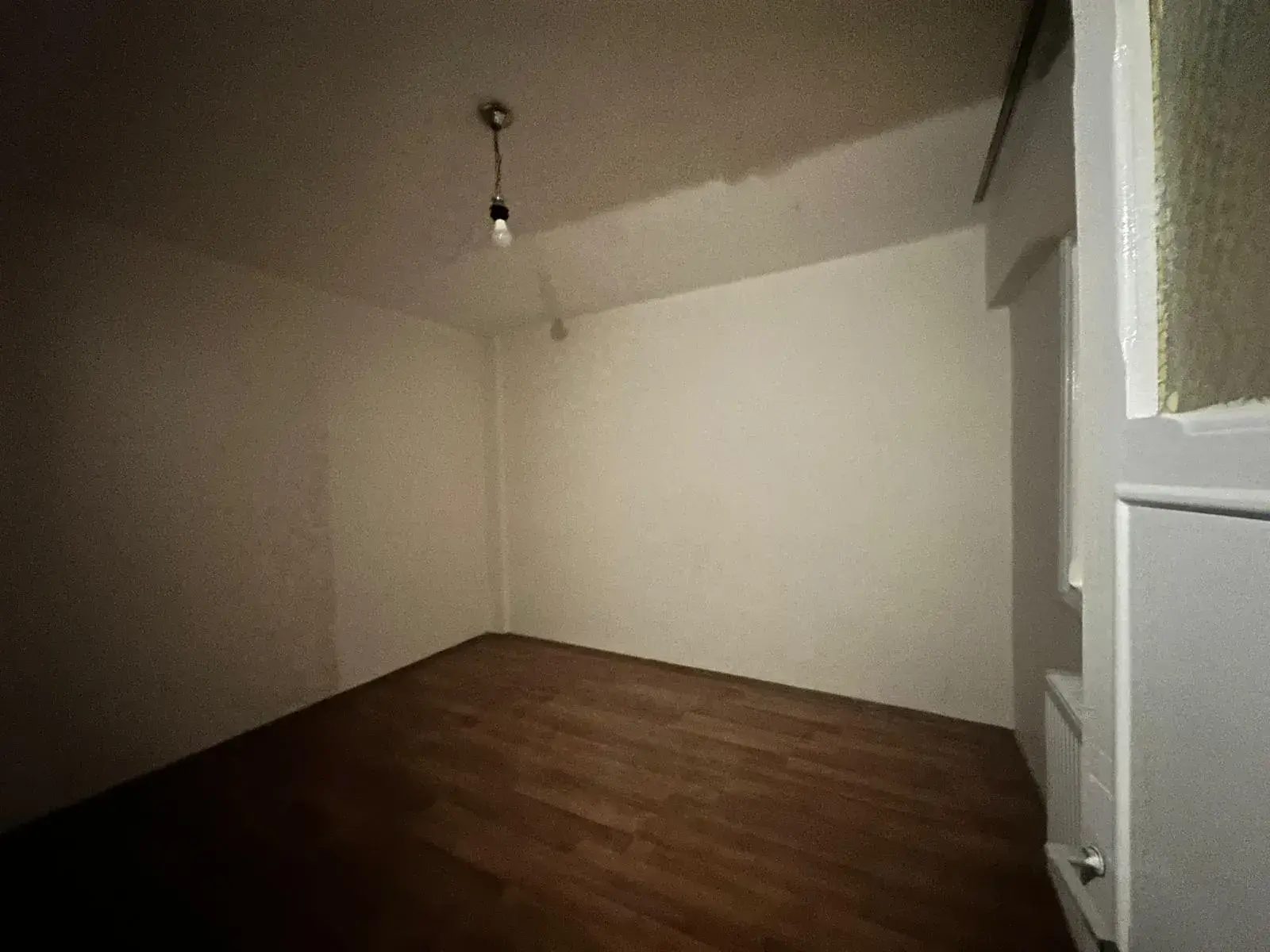 8983f53d-db62-40ae-a78a-867aac0dc42a ATATÜRK CADDESİNDE SATILIK DAİRE