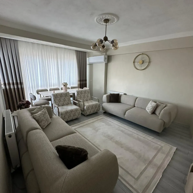 CUMA MAHALLESİ HİSAR CAMİ CİVARI SATILIK DAİRE