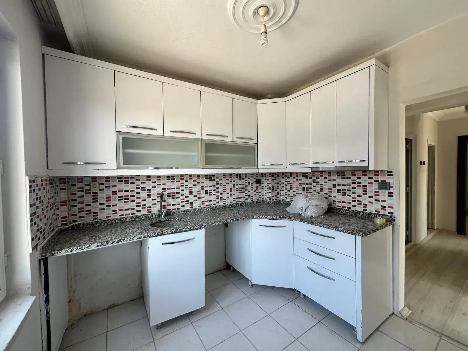 13 EYLÜL MAHALLESİNDE KİRALIK DAİRE