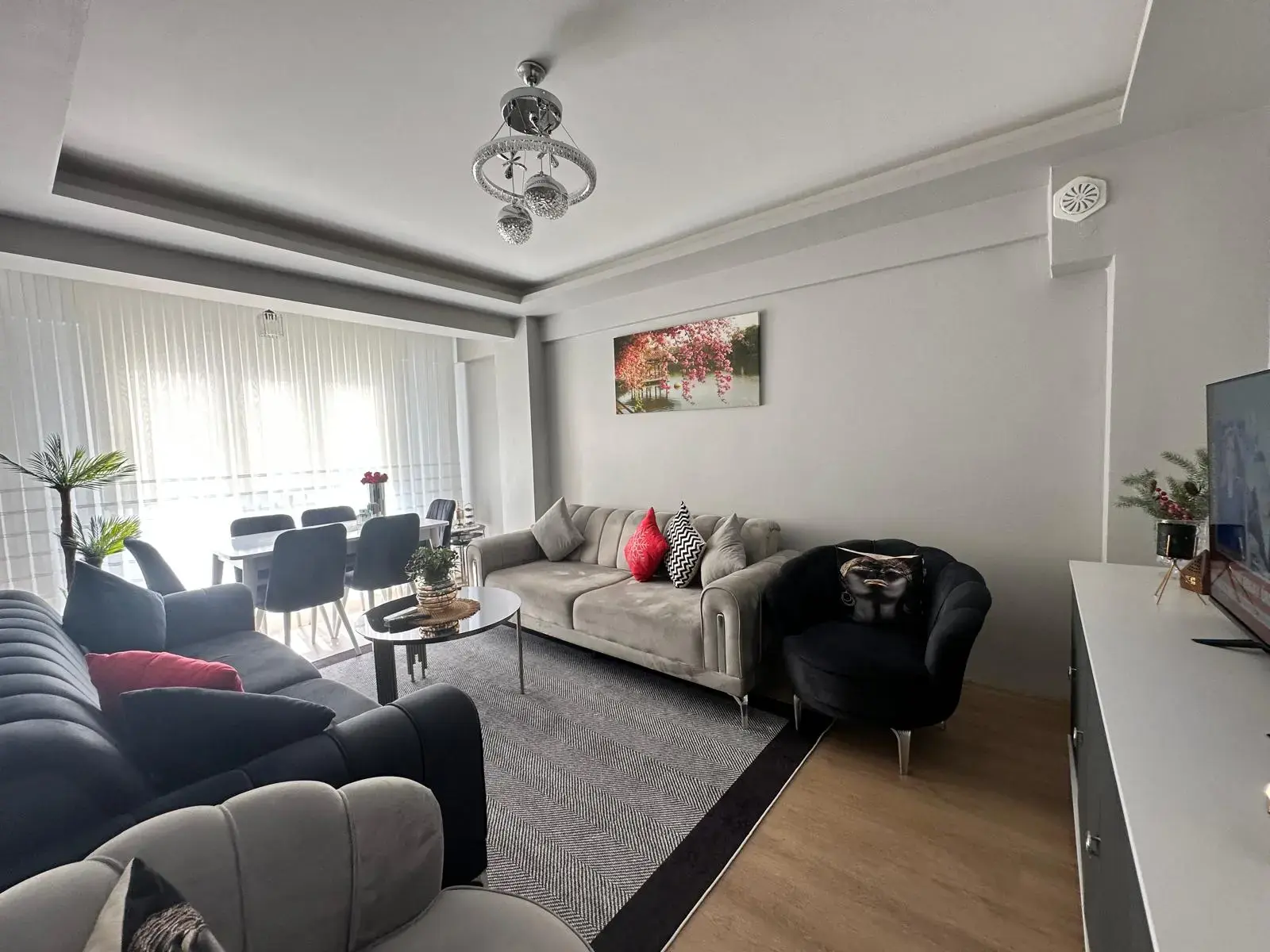 TURGUTALP MAHALLESİ GÖZ FER HASTANESİ CİVARI SATILIK DAİRE