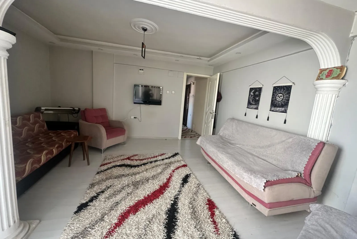 PARKALTI CAAMİ CİVARI SATILIK DAİRE