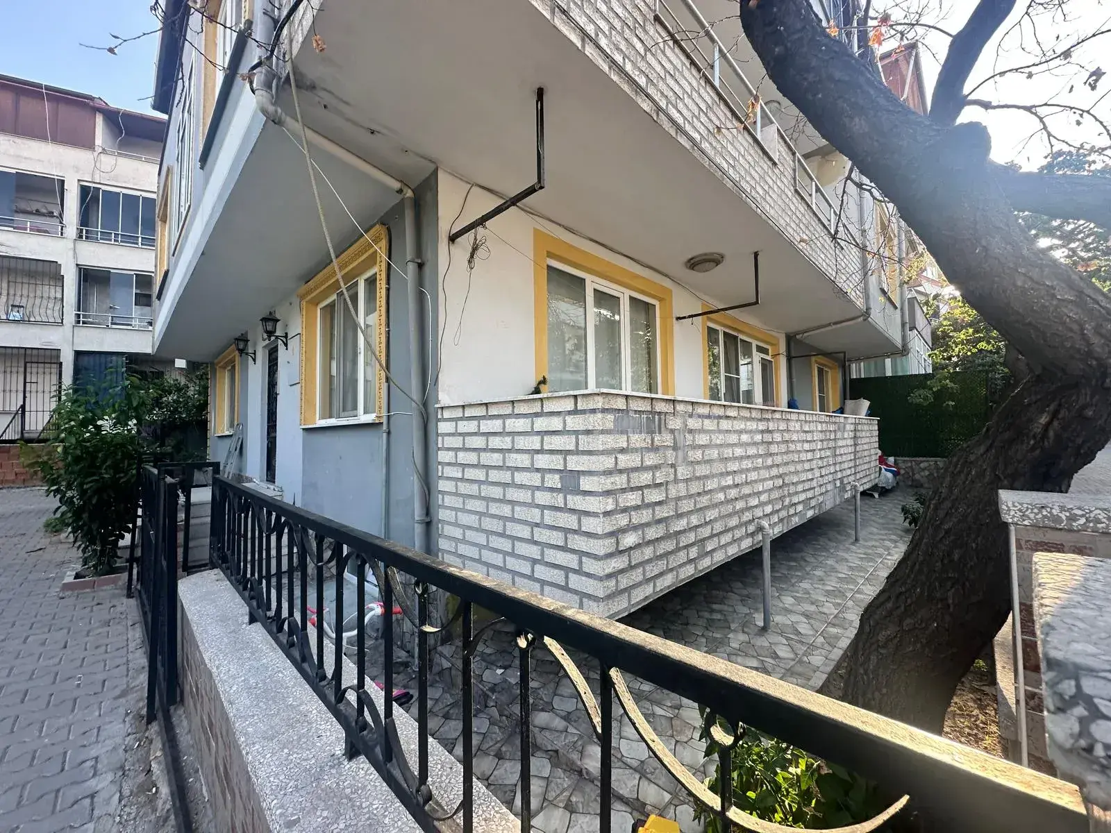 bd9d655f-dfe4-4b56-97f7-8d0729b53a1e NAKLİYECİLER OKULU CİVARI SATILIK MÜSTAKİL