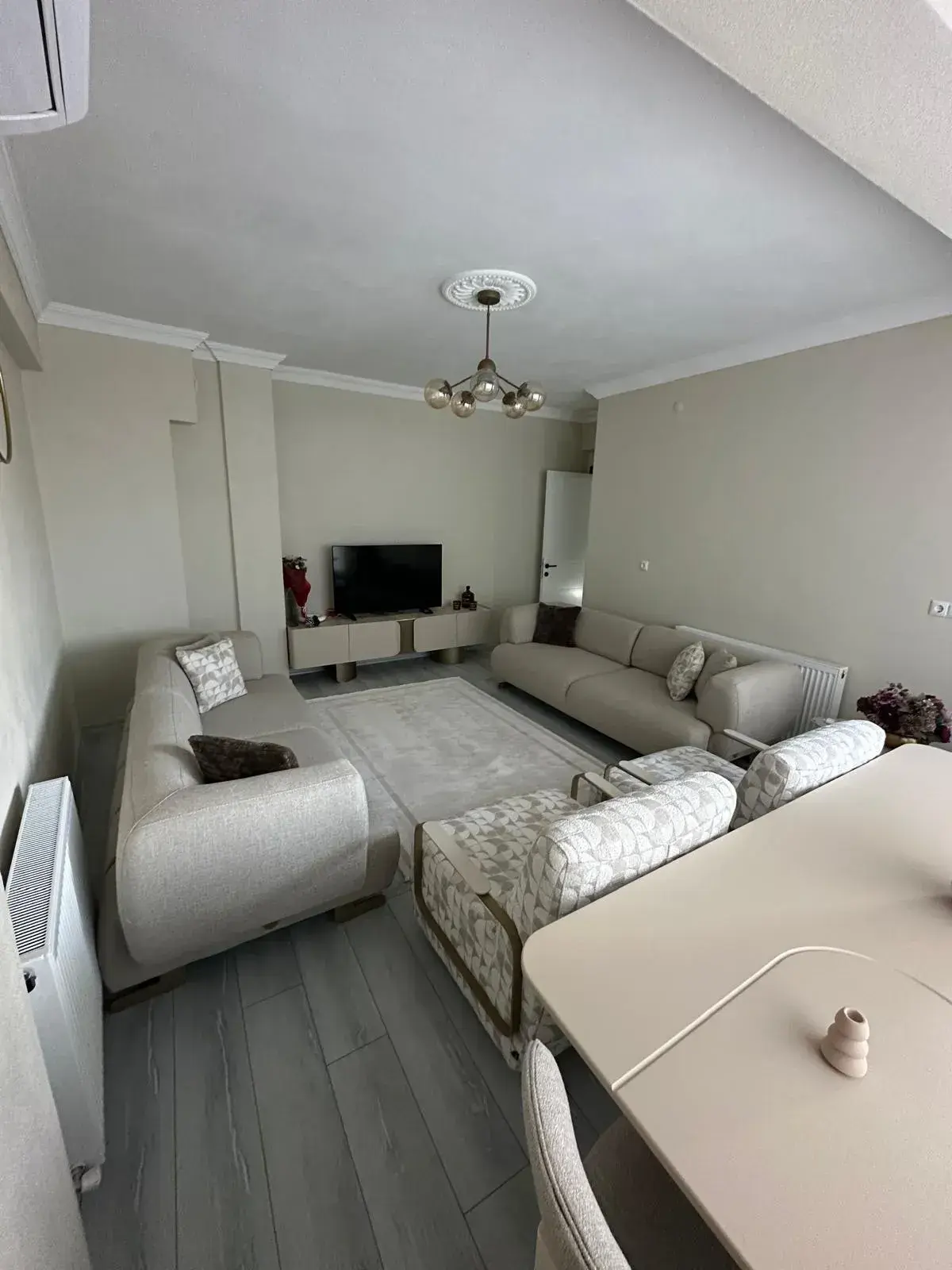 CUMA MAHALLESİ HİSAR CAMİ CİVARI SATILIK DAİRE