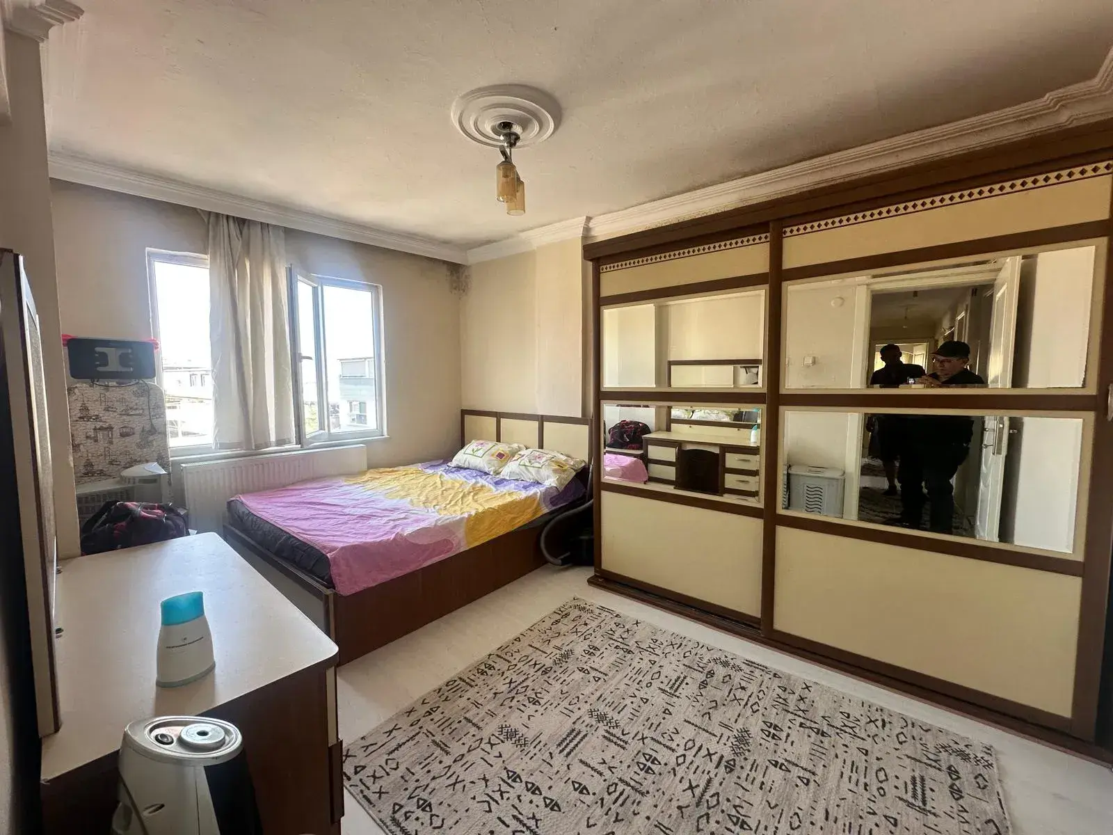 PARKALTI CAAMİ CİVARI SATILIK DAİRE