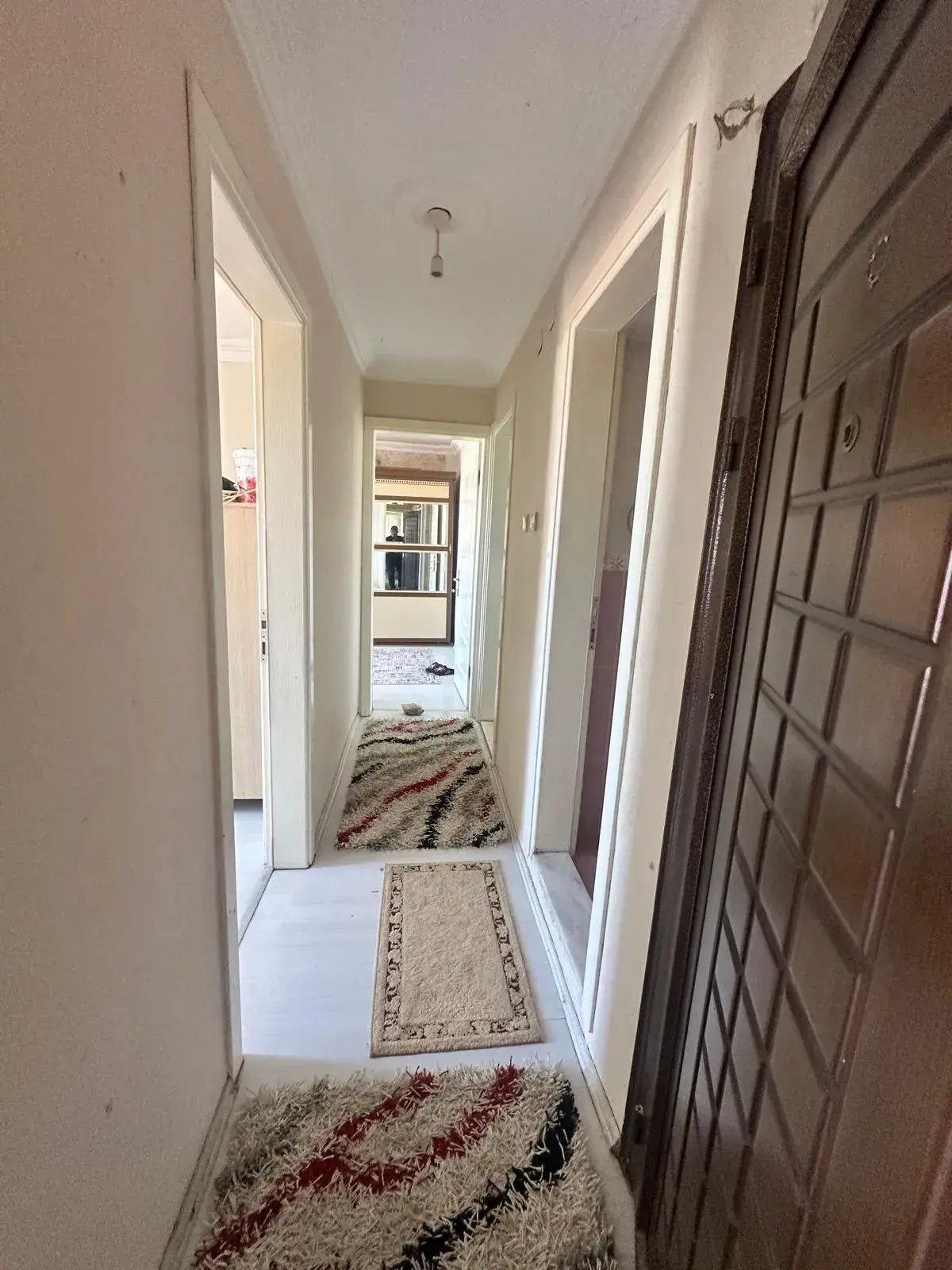 PARKALTI CAAMİ CİVARI SATILIK DAİRE