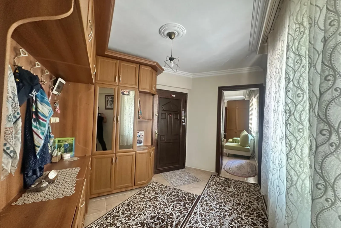 PAZAR YERİ CİVARI ECEVİT PARKI ÜZERİNDE SATILIK GENİŞ DAİRE
