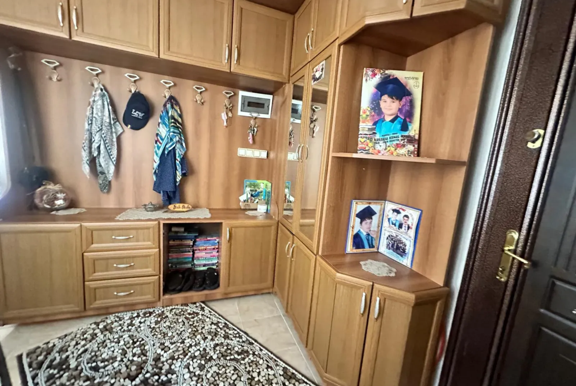 PAZAR YERİ CİVARI ECEVİT PARKI ÜZERİNDE SATILIK GENİŞ DAİRE