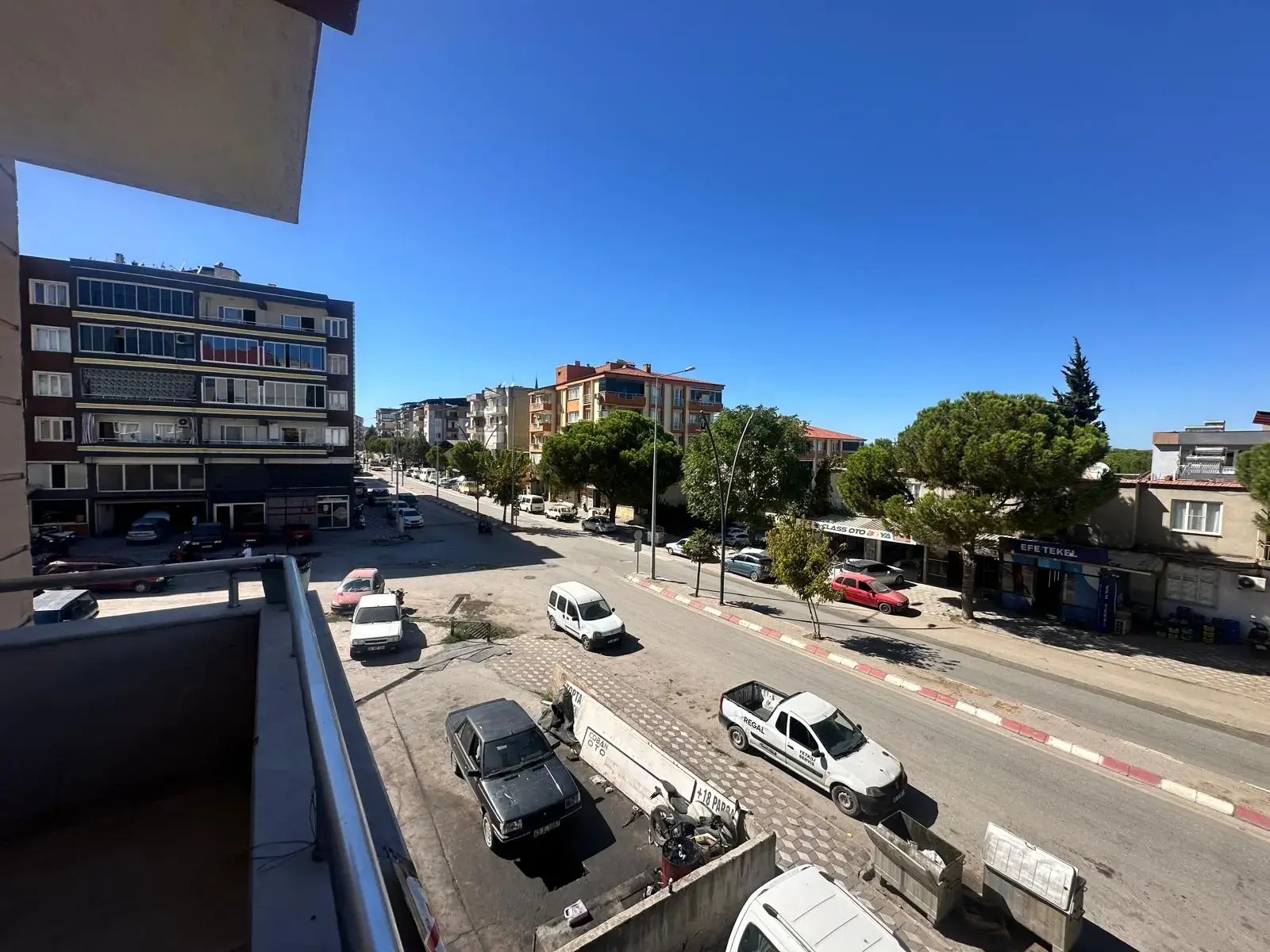 MUZAFFER TEZCAN CADDESİ SANAYİ YOLU ÜZERİNDE SATILIK TERASLI DAİRE