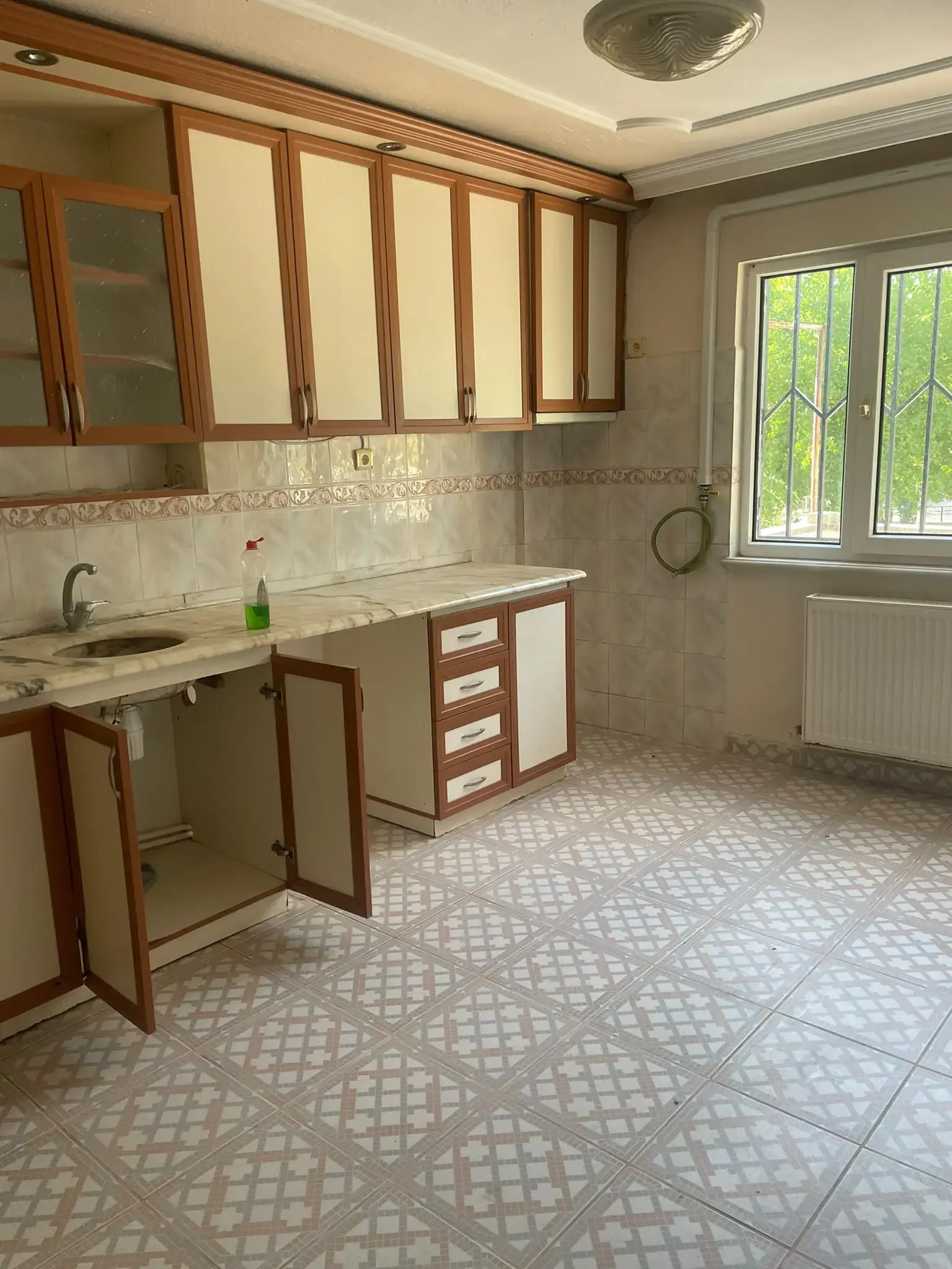 13 EYLÜL MAHALLESİNDE KİRALIK DAİRE