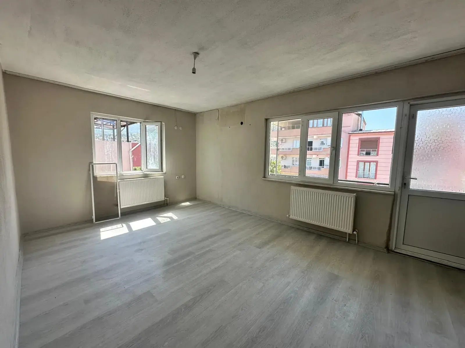 KOZANLI MAHALLESİNDE KİRALIK DAİRE