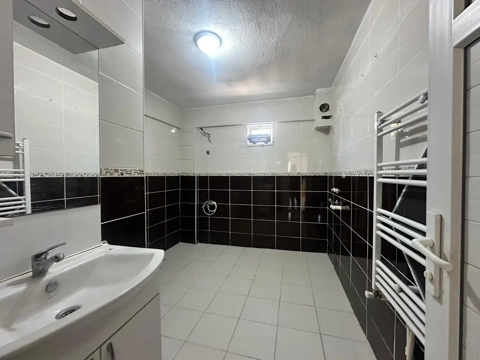 KOZANLI MAHALLESİNDE KİRALIK DAİRE