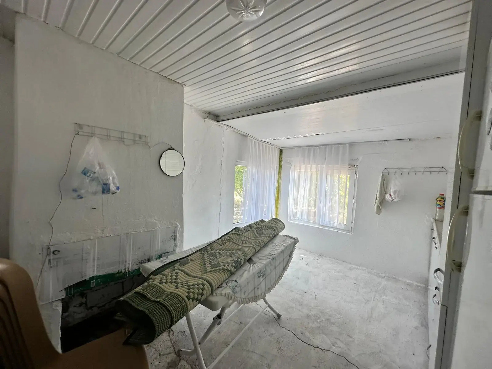 BÜYÜKIŞIKLAR MAHALLESİNDE YOLA SIFIR ZEYTİNLİK