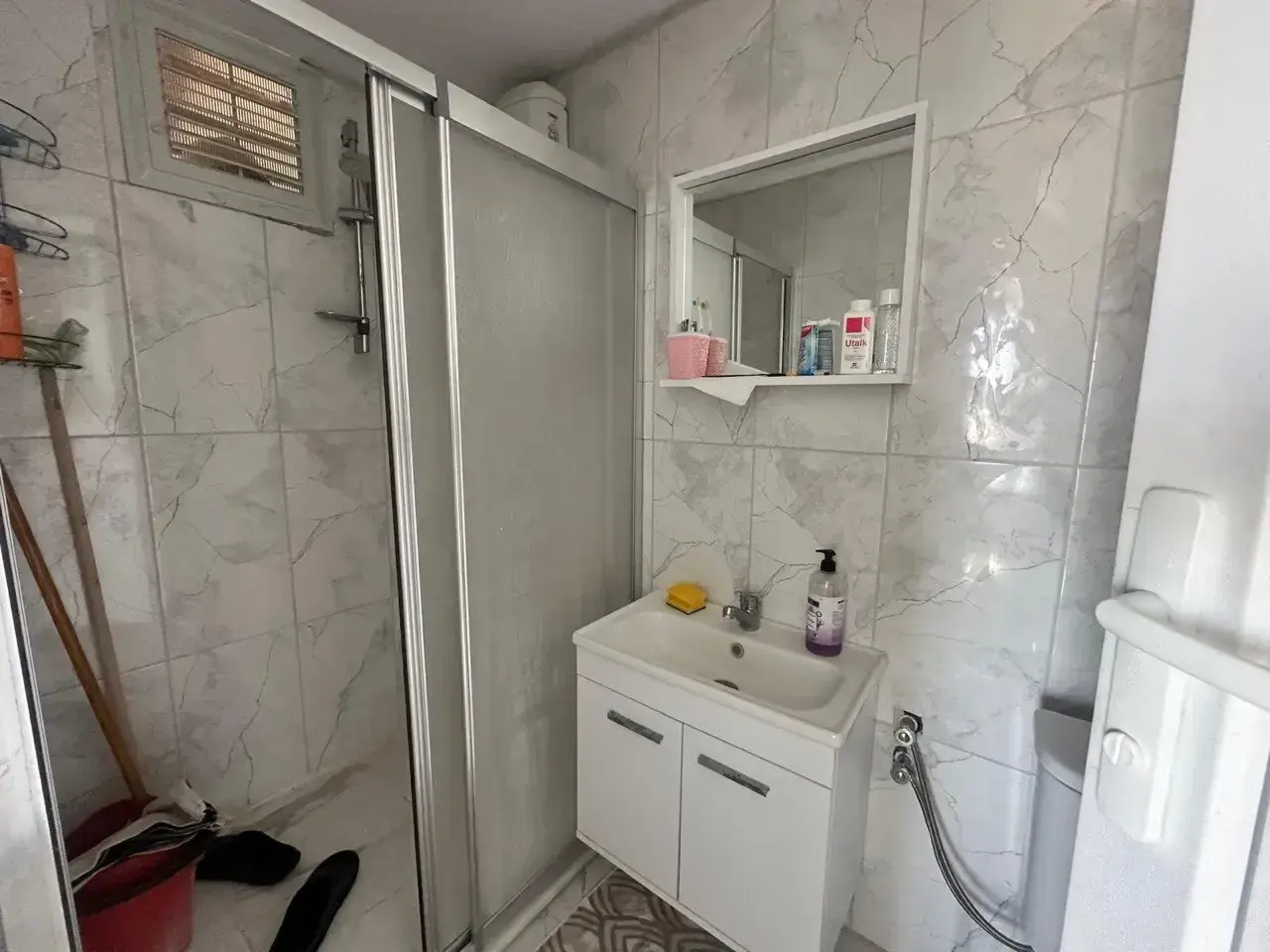 SOMA DUALAR'DA 12.350 M² SATILIK TARLA VE EV