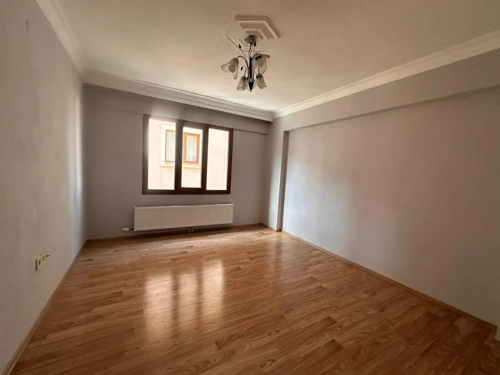 ATATÜRK MAHALLESİ SÜRAT KARGO ÜZERİ KİRALIK DAİRE