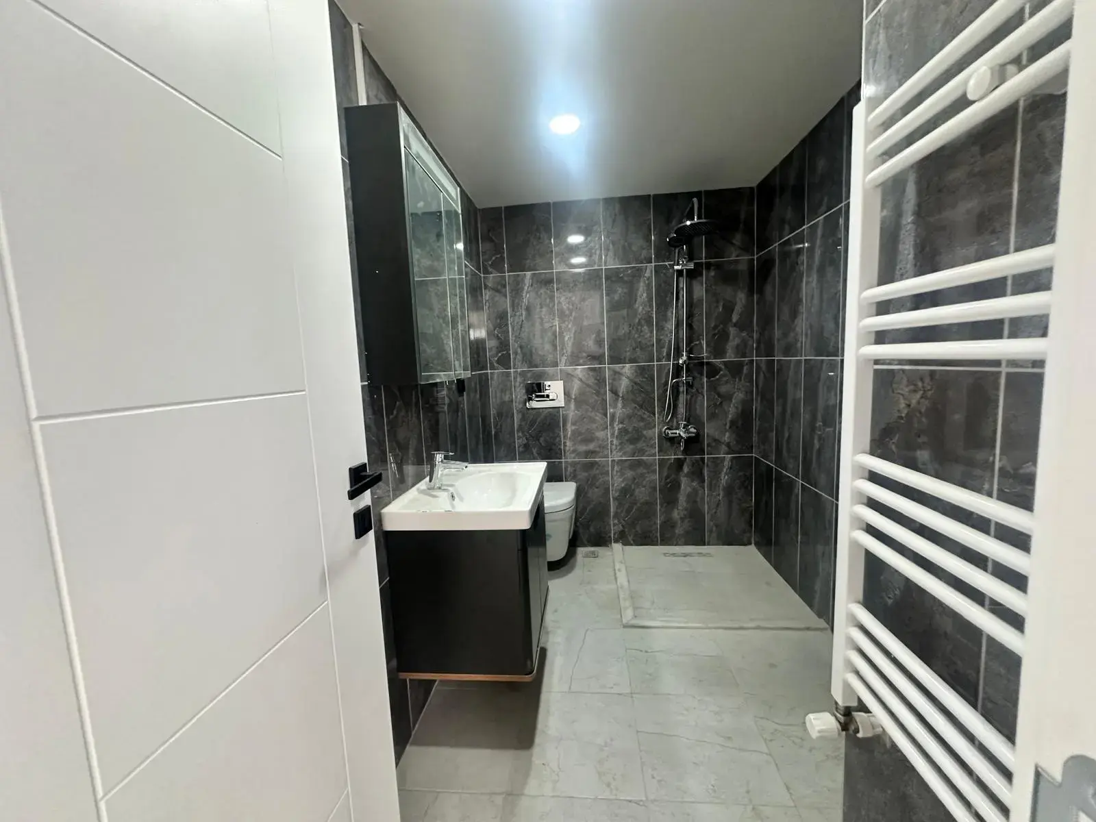 TURGUTALP MAHALLESİ FER GÖZ CİVARI KİRALIK DAİRE