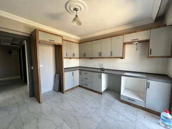 13 EYLÜL MAHALLESİ PRESTİJ CADDESİ CİVARI SATILIK DAİRE