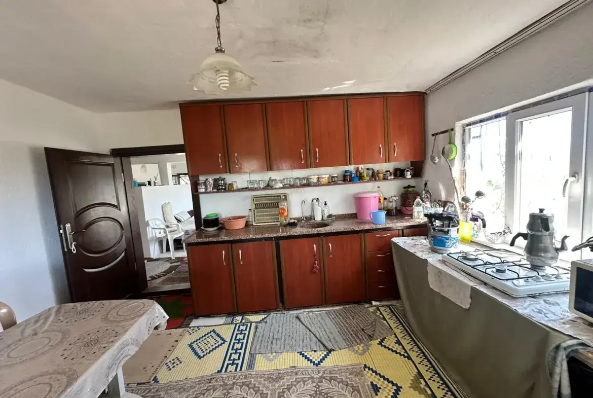 BÜYÜKIŞIKLAR MAHALLESİNDE YOLA SIFIR ZEYTİNLİK