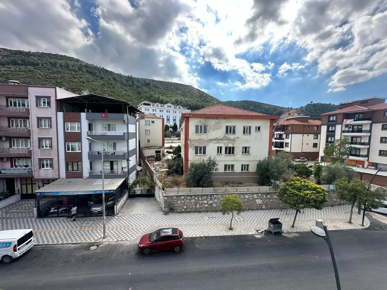 HAMİDİYE MAHALLESİ FAİK USTA CİVARI SATILIK DAİRE
